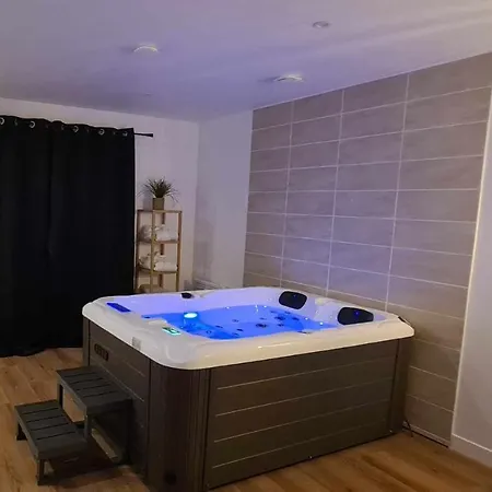 Aqua Reve 러브호텔 디뉴레뱅