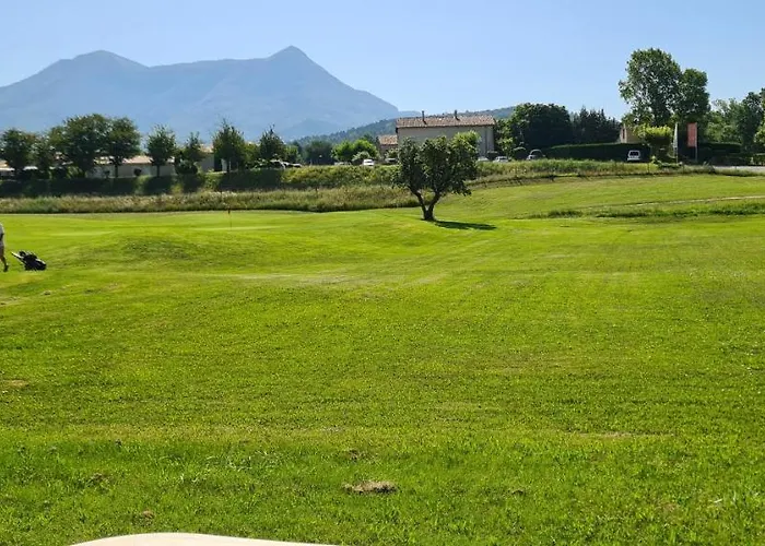 Aqua Reve Love hotel *